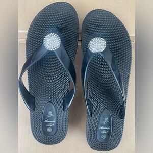 Black Sandals with Rhinestone Accent